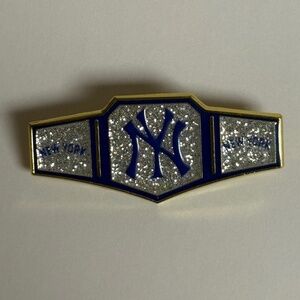 New York NY Yankees Championship Belt Glitter Hat Pin Bag Baseball Fitted Silver